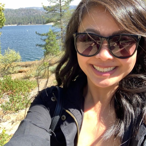 Meet your Posher, Cathy - Picture 2 of 3